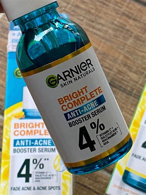 Garnier Bright Complete Anti Acne Serum 30ml With Niacinamide