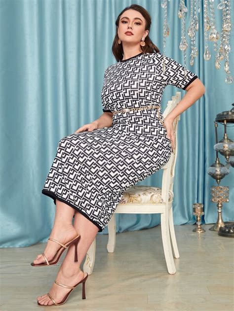 SHEIN Mulvari Plus Allover Geo Print Dress Without Belt SHEIN UK