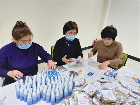 하동군자원봉사센터 저소득 어르신에 위생용품 키트 제공