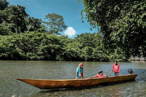 Kali Biru Surga Kecil Di Raja Ampat