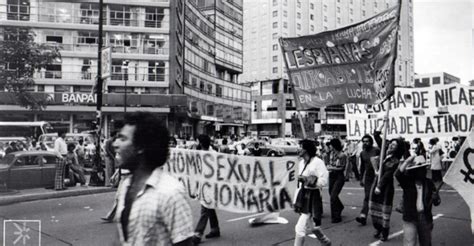 Chilango As Fue La Primera Marcha Lgbt De La Cdmx A A Os De La