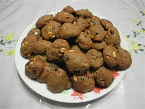 zara baking biskut famous amos