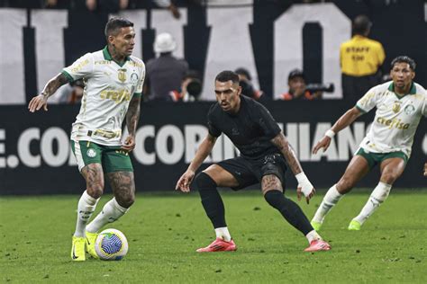 Corinthians Vence O Palmeiras Por A Na Neo Qu Mica Arena Esporte