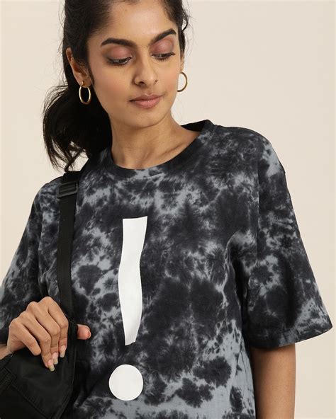 Buy Women S Black Tie Dye Relaxed Fit T Shirt Online At Bewakoof