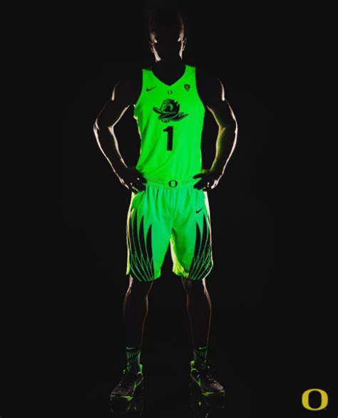 Nike and Oregon unveil glow-in-the-dark Electric Green basketball ...