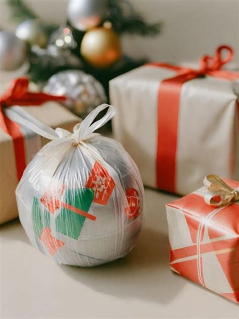 Best Christmas Saran Wrap Ball Gift Ideas For A Party Game