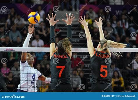 Gerdau Minas Vs Eczacibasi Dynavit Fivb Volleyball Womens Club World