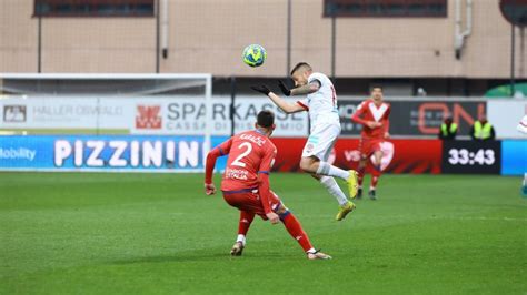 Live R Ckrundenstart Der Fcs F Hrt Gegen Brescia Serie B