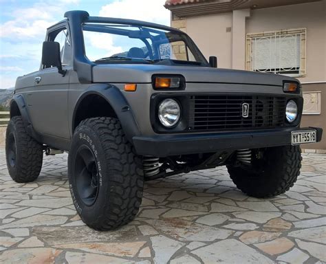 Body Parts 1600 Lada Niva 3 Doors With A Standard Bumpers And Cropped