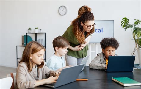 Tecnicismo Na Escola - O que é pedagogia tecnicista? Descubra seus conceitos e aplicações na ...