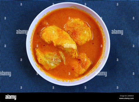 Cooked Boneless Singara Fish Pieces In A Plastic Bowl Stock Photo Alamy