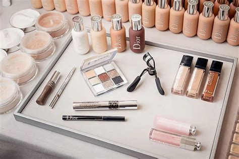 Макияж Питера Филипса для шоу Dior Haute Couture S/S 2020 в Париже ...