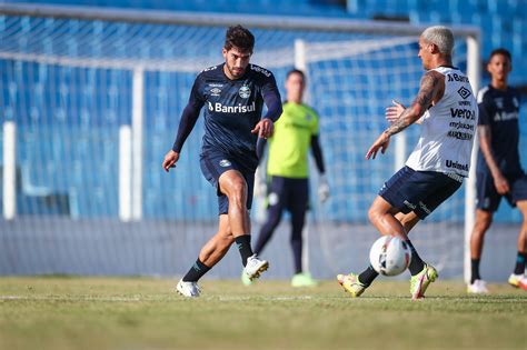 Gr Mio Realiza Ltimo Treino Antes De Enfrentar O Sampaio Corr A