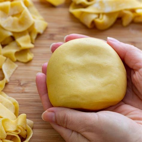 Easy Homemade Pasta Dough Recipe - Happy Foods Tube