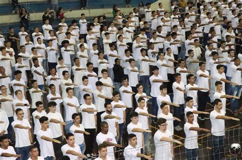 Entrega de Certificados de Dispensa Militar e Juramento à Bandeira