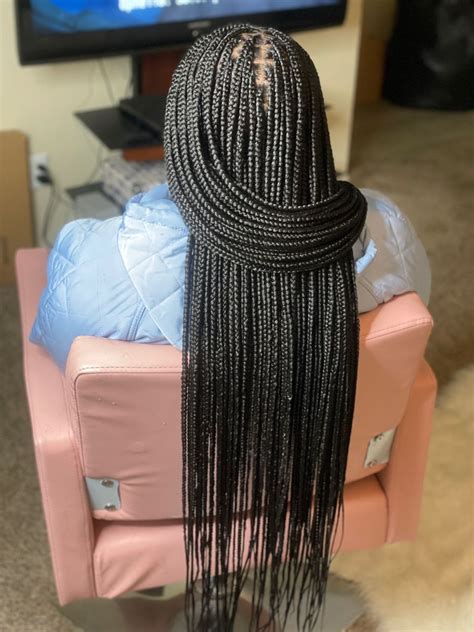 Smedium Knotless Braids