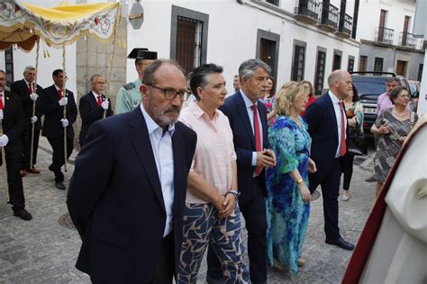 Un A O M S Hinojosa Del Duque Celebra La Tradicional Procesi N Del