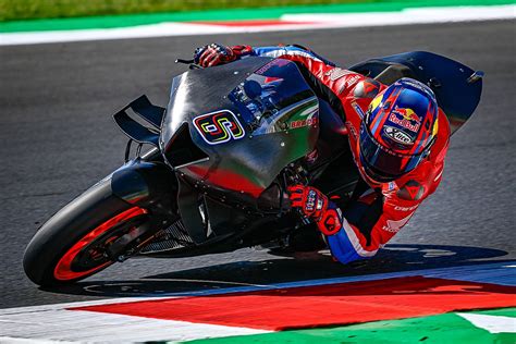 MotoGP Ken Kawauchi Debut Dalam Tes Honda Hari Ini