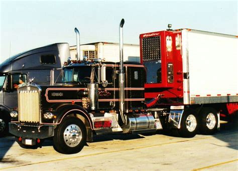 Pin By Ray Leavings On Kenworth Kenworth Trucks Big Trucks Kenworth