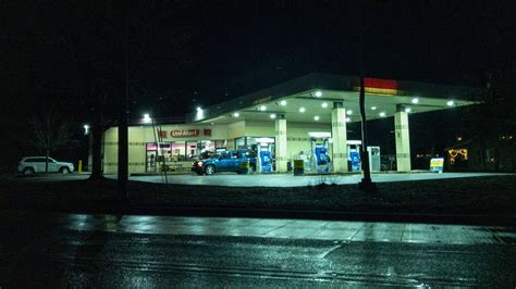 Gas Station Variations — Rob Nguyen Photography