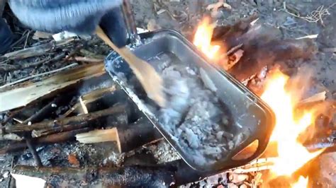 Как сделать дымовую шашку из калиевой селитры// Сожгли 1 кг селитры ...