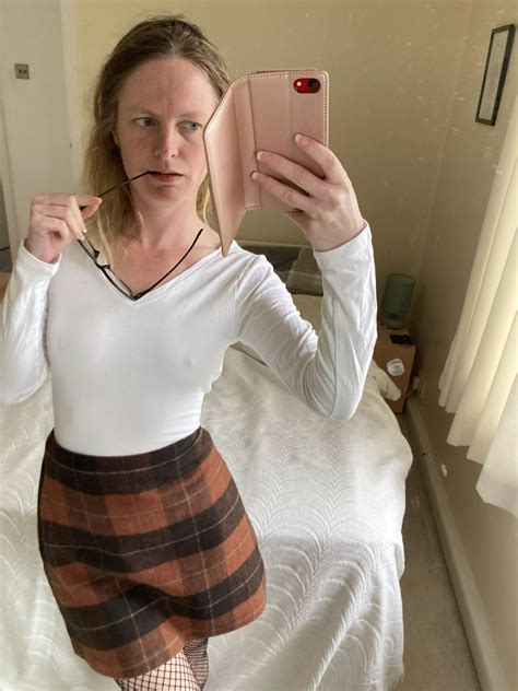 Do You Like A Lady With Glasses Nudes Fuckmywife Nude Pics Org