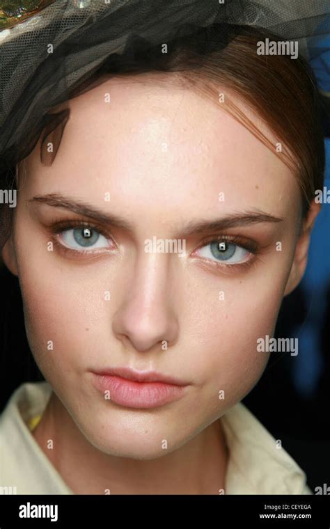 Dolce Gabbana Backstage Milan Ready To Wear Spring Summer Female Dark Blonde Hair And Middle