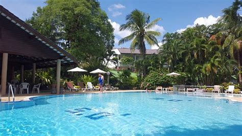 GOLDEN SAND INN - Prices & Hotel Reviews (Phuket/Karon)