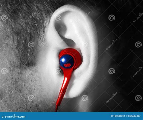 earpiece musical notes stock   royalty  stock