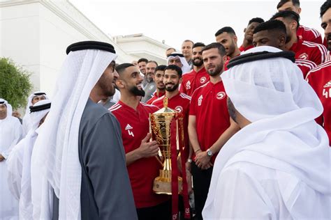 Uae Sport News 🇦🇪 On Twitter رئيس الدولة حفظه الله مع فريق الشارقة