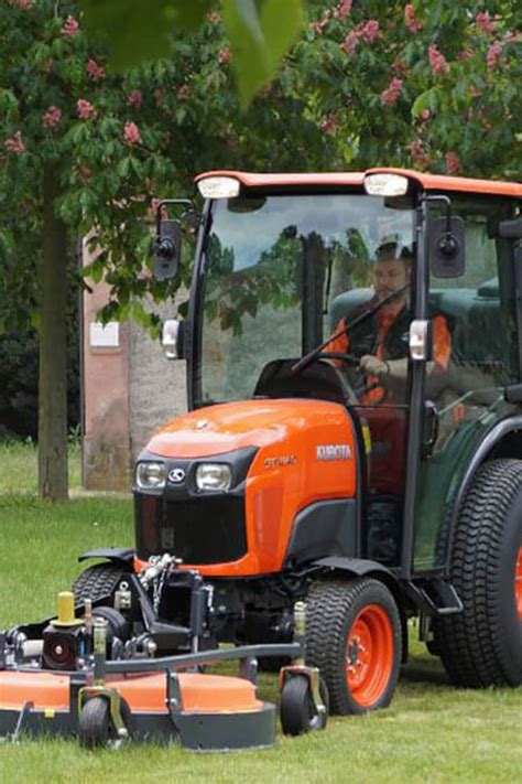 Baywa Lamag Technik Kompakttraktoren