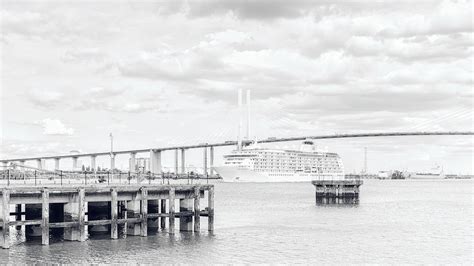 THE QE2 BRIDGE :: Behance