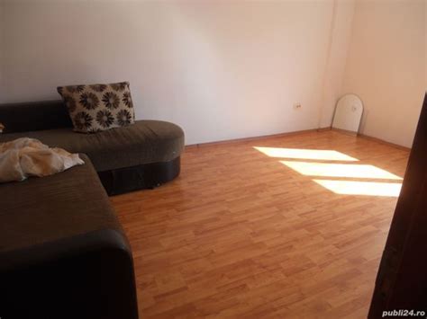 Inchiriez Apartament Cam Decomandat Mp Etaj Din Piatra