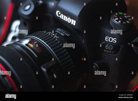 6d Mark 2 Hi Res Stock Photography And Images Alamy