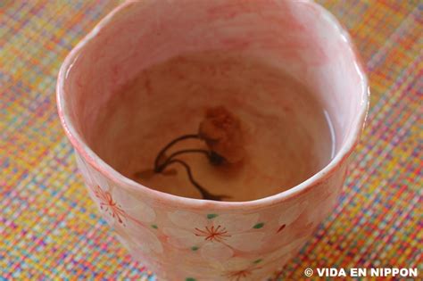 Vida En Nippon Sakuras Tea Using Salt Pickled Cherry Blossoms