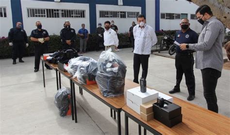 Entregan uniformes a policías municipales NBCS Noticias