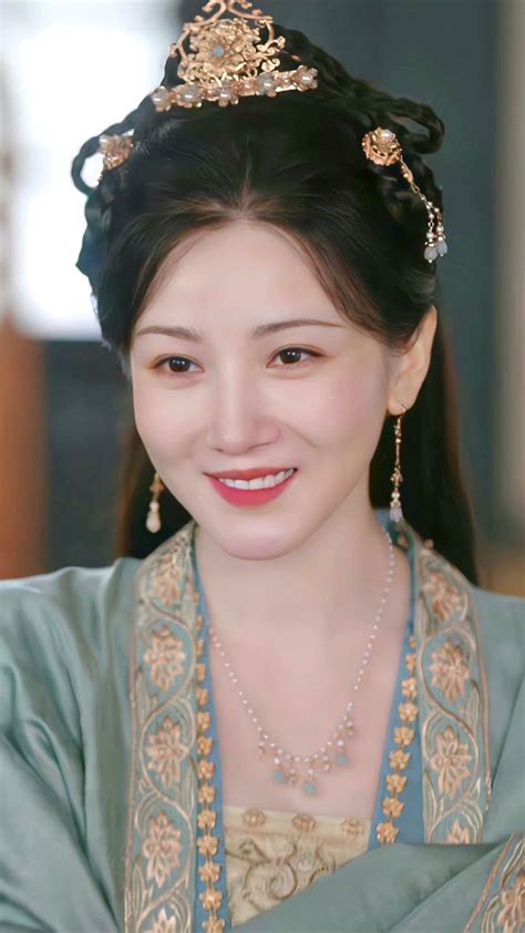 Female Stars Ancient China Oriental Fashion Aesthetic Makeup Hanfu