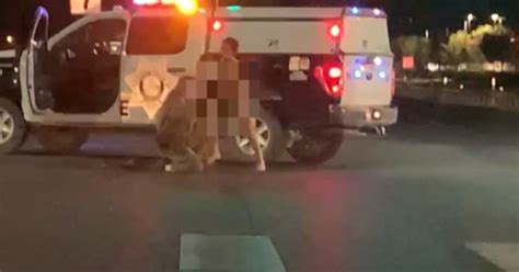 Las Vegas Police Officer Confronted By Naked Man
