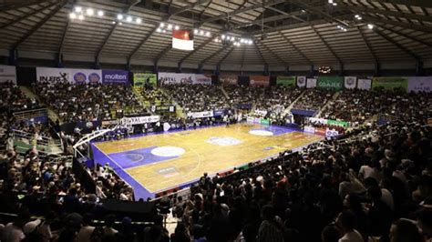 Seri Playoffs Pertama Di Gor C Tra Arena Bandung Ibl