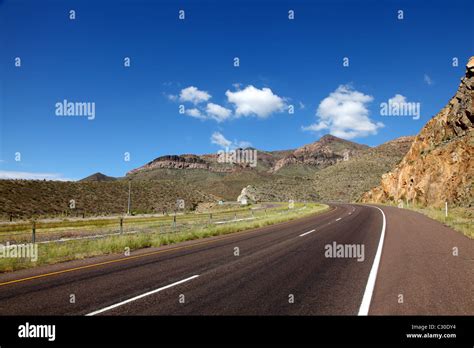 Road Through The Transmountain Pass In El Paso Tx Stock Photo Alamy