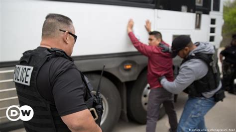 Us Launches Raids Targeting Migrant Families Dw 07 14 2019