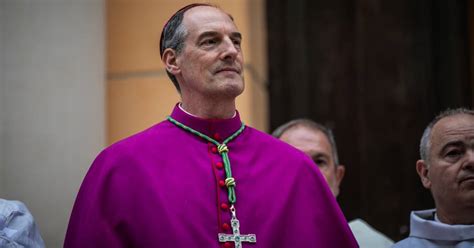 Culture Loisirs Mgr Bustillo nommé cardinal C est en vivant mon