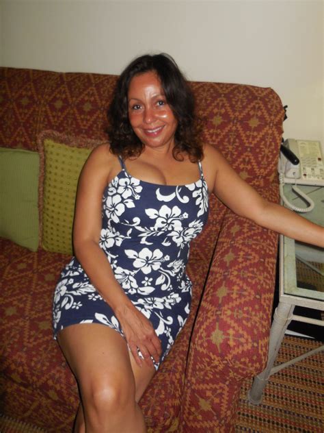 Sexy Mature Slut ShesFreaky