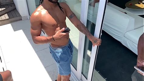 Coroa Gay Urrando Na Pica Do Negao Videos Porno Gay Sexo Gay