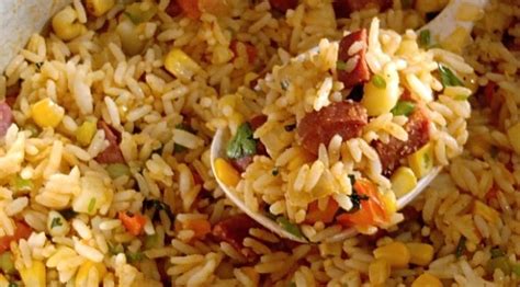 Como Fazer Arroz Temperado Calabresa Mesa E Sabor