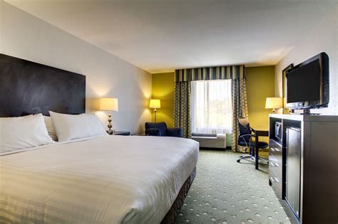 Discount Coupon for Holiday Inn Express Hotel & Suites LIVE OAK in Live ...