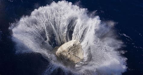 ¿por Qué En Greenpeace Lanzamos Rocas Gigantes Al Mar Es