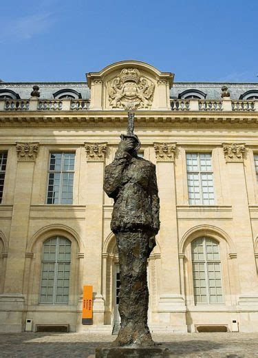 Alfred Dreyfus statue erected in Israel | World Israel News