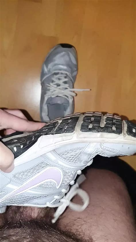 Her Nike Sneakers Well Treated Cummed Gay Masturbation Porn Feat Sneaker Tom XHamster