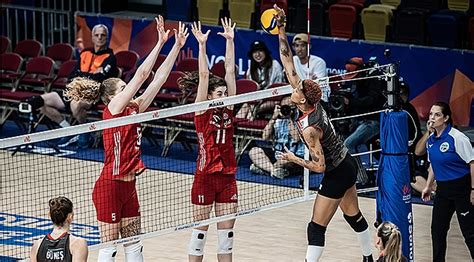 Filenin Sultanlar Polonyaya Ma Lup Oldu Di Er Voleybol Extra